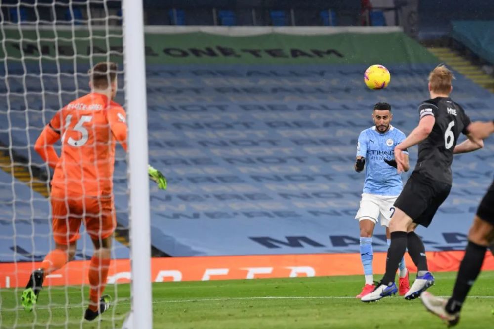 Jiejie是对的，Wei是错的！Theshy表情痛苦，宁王狠批丹尼教练：想给他吐口水