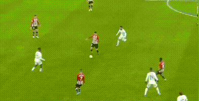 [中超]刘若钒禁区内得球回做 维塔尔远射建功