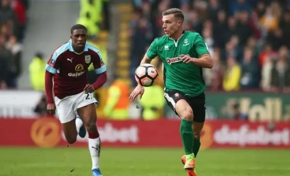 法尔克：拜仁慕尼黑预计不会向格雷罗提供新的合