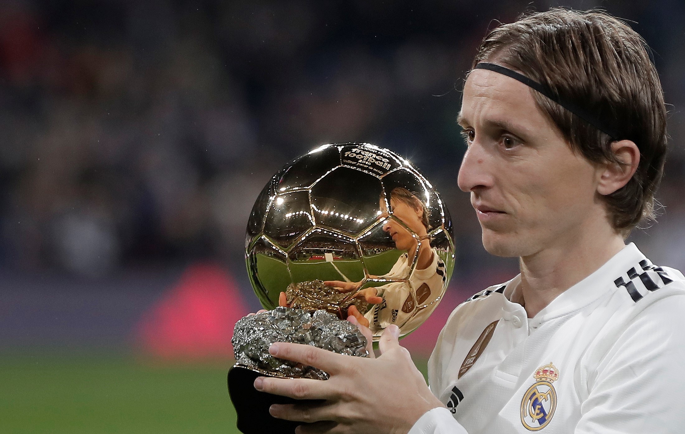 国足vs乌兹别克斯坦 岛民上岛！老董聊球