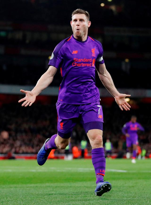 [NBA-湖人] 球迷骂东契奇是垃圾，后者命中高难度三分后回喷